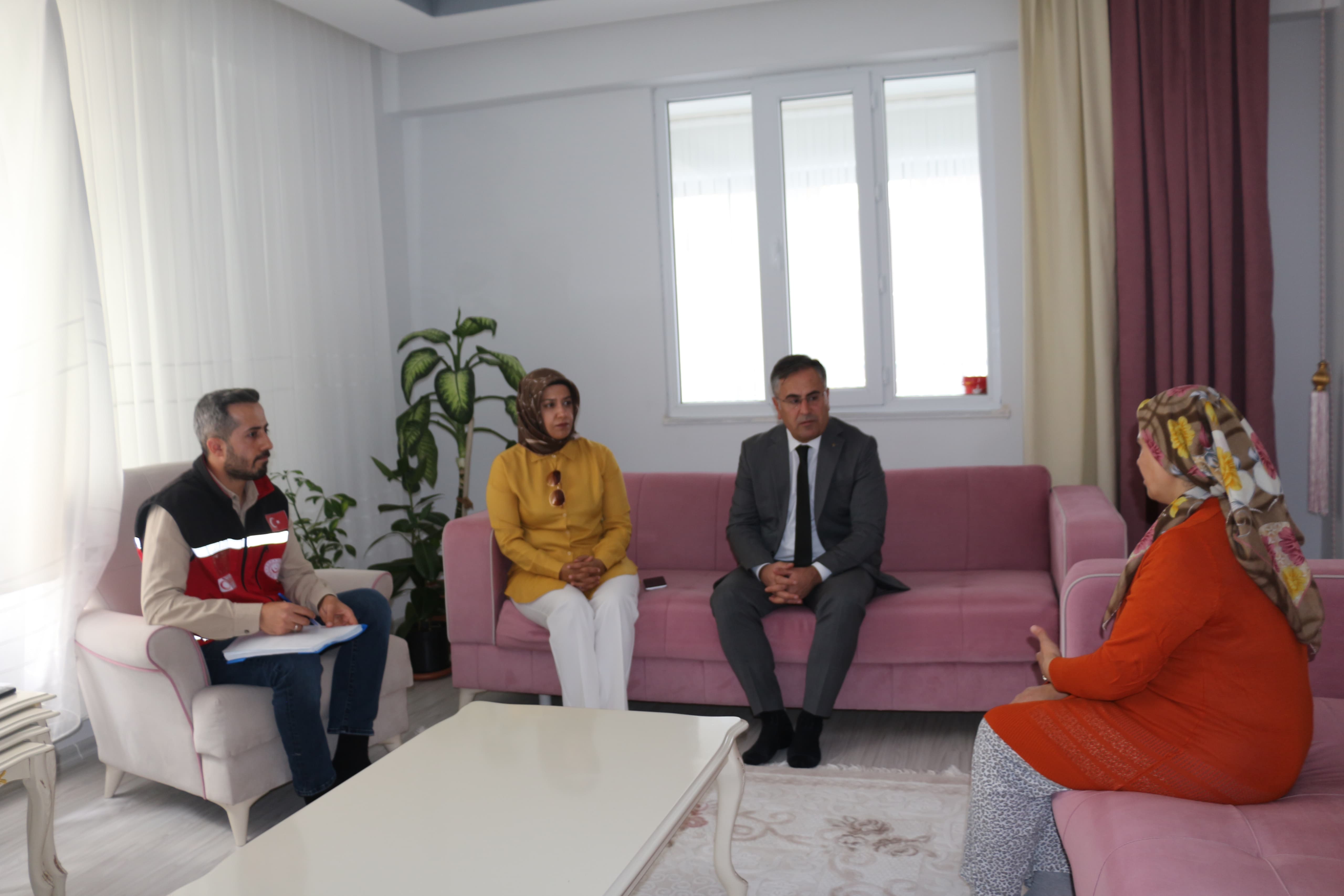  İnsanı merkeze alan hizmet anlayışımızla, sosyal hizmetlerimizi sahada etkin bir şekilde sürdürmeye devam ediyoruz