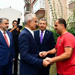 Kahraman Gazimiz Sedat Bayrak ve Ailesi Ziyaret Edildi - fotoğraf 1