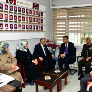 Emniyet Teşkilatı Vazife Malulü ve Şehit Aileleri Derneği Ziyaret Edildi - fotoğraf 2
