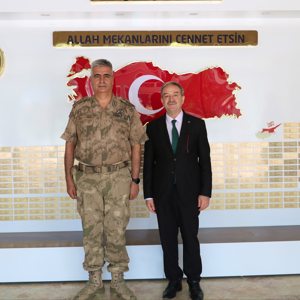 İl Müdürümüz Mehmet Zeki Eryarsoy’dan Kıdemli Albay Ekrem Doğan’a ziyaret - fotoğraf 1