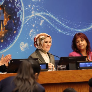 Emine Erdoğan Hanımefendi ve Bakanımız Göktaş, BM'de çocuklar için güvenli dijital sistemlerin inşasına ilişkin programa katıldı - fotoğraf 9