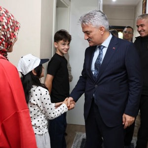 Valimiz Sayın Mehmet MAKAS’tan Gazimiz Kenan ŞENGÜL’e Ziyaret. - fotoğraf 2