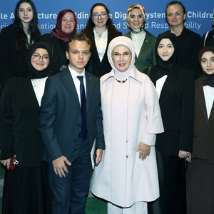 Emine Erdoğan Hanımefendi ve Bakanımız Göktaş, BM'de çocuklar için güvenli dijital sistemlerin inşasına ilişkin programa katıldı - fotoğraf 2