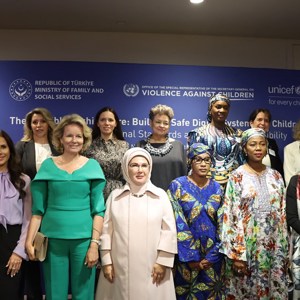 Emine Erdoğan Hanımefendi ve Bakanımız Göktaş, BM'de çocuklar için güvenli dijital sistemlerin inşasına ilişkin programa katıldı - fotoğraf 5