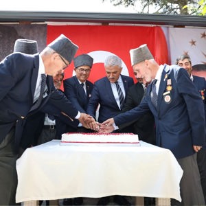 19 Eylül Gaziler Günü Kapsamında Kahraman Gazilerimizle Yürüyüş Gerçekleştirildi, Dernekler Ziyaret Edildi ve Kabul Programında Bir Araya Gelindi. - fotoğraf 1