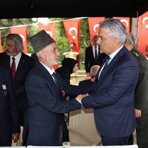 19 Eylül Gaziler Günü Kapsamında Kahraman Gazilerimizle Yürüyüş Gerçekleştirildi, Dernekler Ziyaret Edildi ve Kabul Programında Bir Araya Gelindi. - fotoğraf 6