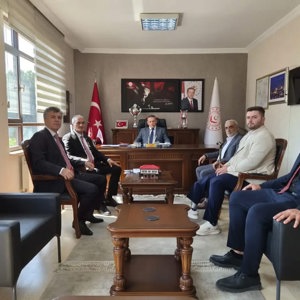 Türkiye Harp Malulü Gaziler, Şehit Dul ve Yetimleri Derneği Karabük Şube Başkanı Nihat Kılıç ve Yönetim Kurulu Üyeleri, İl Müdürümüz Sami Çift’i makamında ziyaret etti. - fotoğraf 1