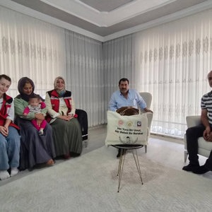  Her Yuva Bir Umut, Her Bebek Bir Bereket - fotoğraf 1