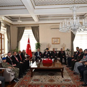 Gazilerimiz ve Şehit Ailelerimiz Valiliğimizde Misafir Edildi - fotoğraf 4