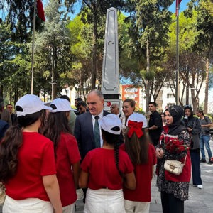 Şehitlerimizin Kabirleri Ziyaret Edildi - fotoğraf 2