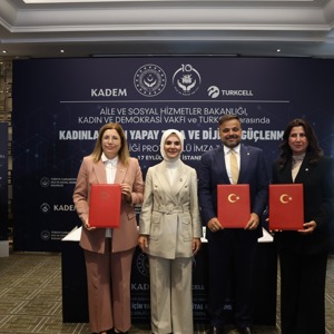 "Kadınlar İçin Yapay Zeka ve Dijital Güçlenme İşbirliği Protokolü" imza töreni düzenlendi - fotoğraf 8