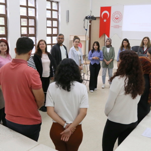 Personellere "Danışmanlık Tedbiri" Eğitimi: "Bir Çocuğa Dokunmak, Bir Nesli Kurtarmaktır" - fotoğraf 7