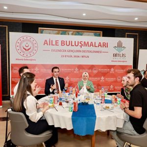 Aile Buluşmalarında Genç Çiftlerimizle Bir Araya Geldik - fotoğraf 7