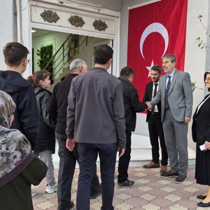 Gaziler Günü Dolayısıyla Şehit Aileleri ve Gaziler Onuruna Yemek Programı Düzenlendi - fotoğraf 1