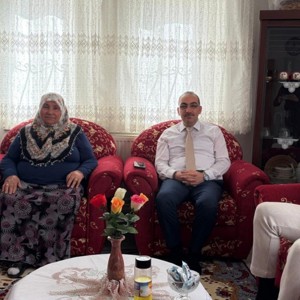 İl Müdürümüz Şehit Ailesini Ziyaret Etti - fotoğraf 1