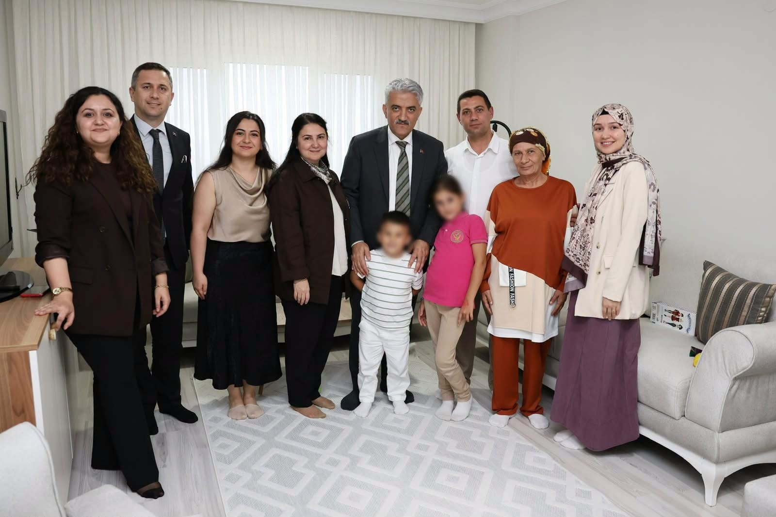 Valimiz Sayın Mehmet Makas, Koruyucu Ailemizi Ziyaret Etti