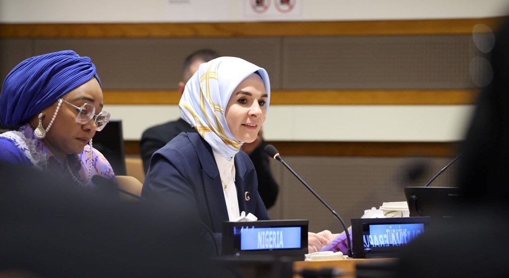 Bakanımız Göktaş, “Teknoloji Kaynaklı Kadınlara ve Kız Çocuklarına Yönelik Şiddetle Mücadele" Temalı G77 ve Yükselen Ortaklar Bakanlar Yuvarlak Masa Toplantısı"nda konuştu: