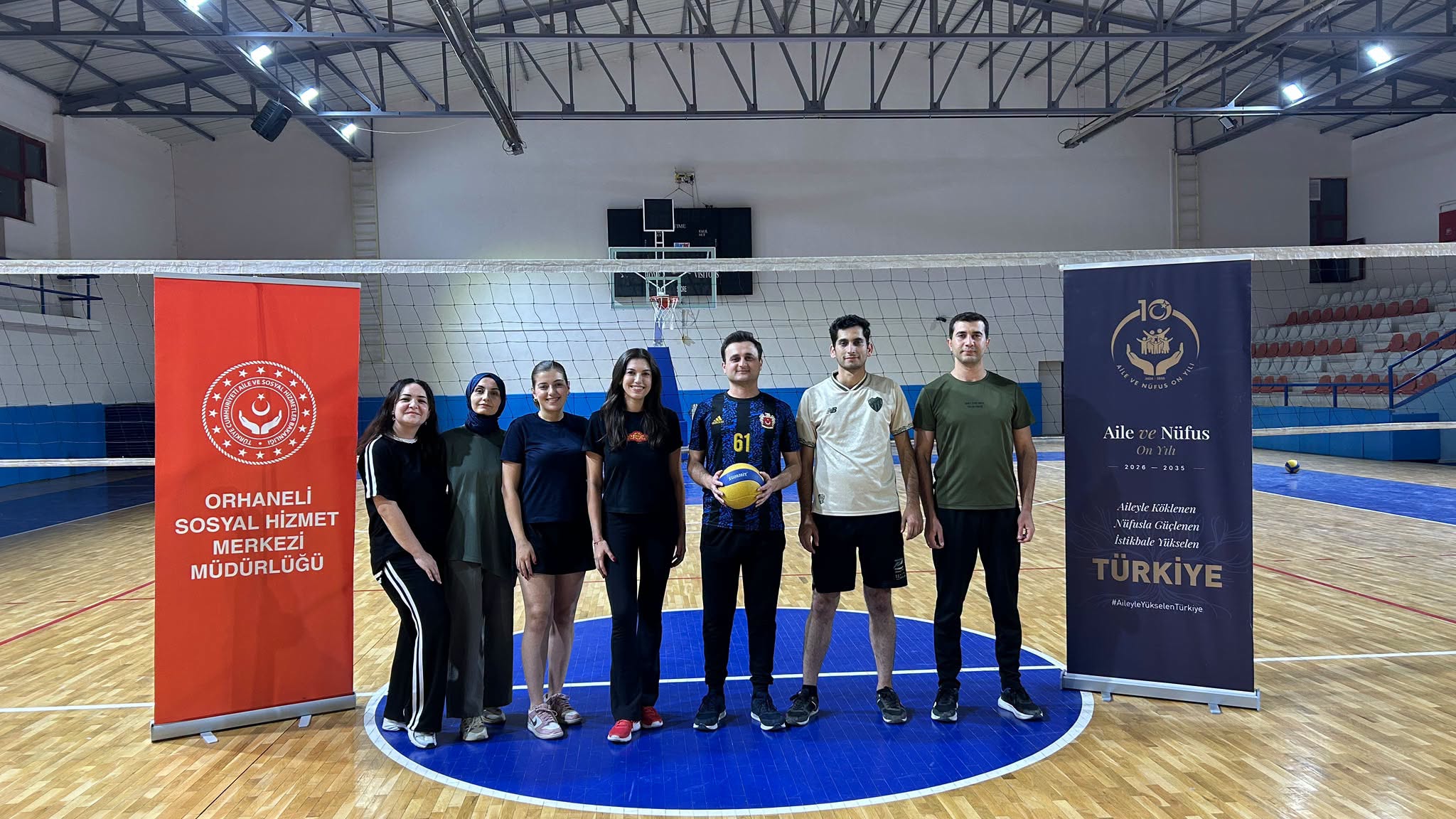 Aile ve Nüfus On Yılı’nda Gençlerle Voleybol Buluşması