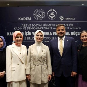 "Kadınlar İçin Yapay Zeka ve Dijital Güçlenme İşbirliği Protokolü" İmza Töreni Düzenlendi - fotoğraf 9