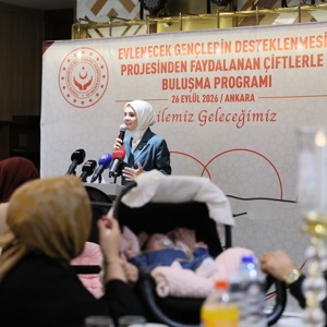 Bakanımız Göktaş, Evlenecek Gençlerin Desteklenmesi Projesi'nden yararlanan çiftlerle buluştu - fotoğraf 1