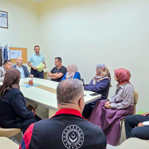Derince’de Özel Gereksinimli Çocuklarımızın Aileleriyle Birebir Görüşmeler Gerçekleştirildi - fotoğraf 3