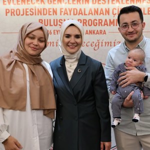 Bakanımız Göktaş, Evlenecek Gençlerin Desteklenmesi Projesi'nden yararlanan çiftlerle buluştu - fotoğraf 18