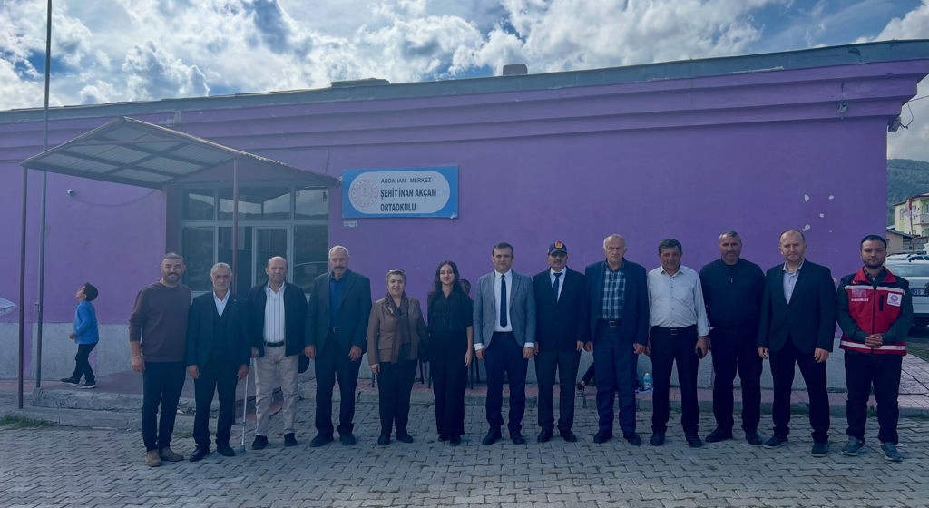  Şehit İnan AKÇAM Ortaokulu’nu Ziyaret