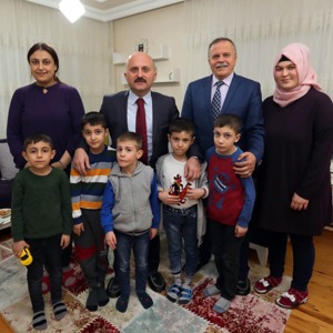 Valimiz Dr. Osman VAROL, İl Müdürlüğümüze Bağlı Çocuk Evini Ziyaret Etti - fotoğraf 1