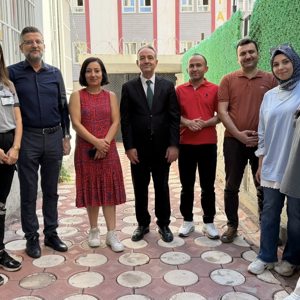 İl Müdürümüz Mehmet Zeki Eryarsoy, Kadın Alanında Görev Yapan Kuruluş Yöneticileri ve Personeliyle Bir Araya Geldi - fotoğraf 1