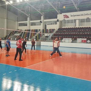 İl Müdürlüğümüzde Dostluk ve Dayanışma Voleybol Maçı Gerçekleştirildi - fotoğraf 1