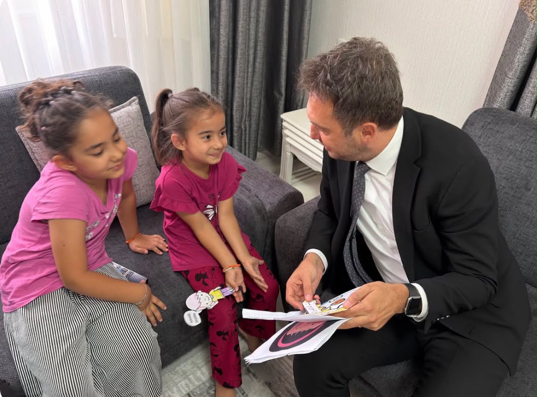 İl Müdürümüz Sayın Çetin TUTAŞ’tan Bakanlığımız Hizmet Modelinden Yararlanan Aileye Ziyaret