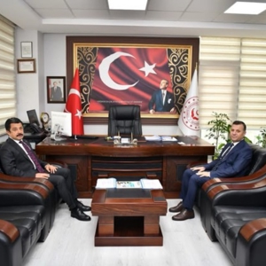 Valimiz Sayın Murat Sefa Demiryürek, Aile ve Sosyal Hizmetler İl Müdürlüğümüzü ziyaret etti. - fotoğraf 2