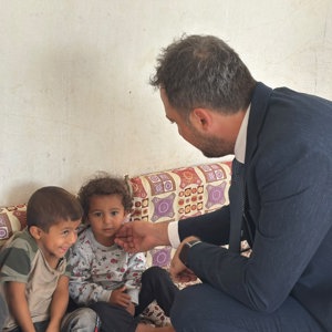 İl Müdürümüz Sayın Çetin TUTAŞ’tan 5. Bebeklerini Kucaklayan Aileye Ziyaret - fotoğraf 1