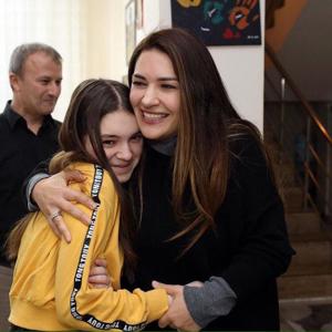 Funda Varol Hanımefendi, Yeşilırmak Çocuk Evleri Sitesininde Kalan Çocuklarımızla Akşam Yemeğinde Bir Araya Geldi - fotoğraf 2