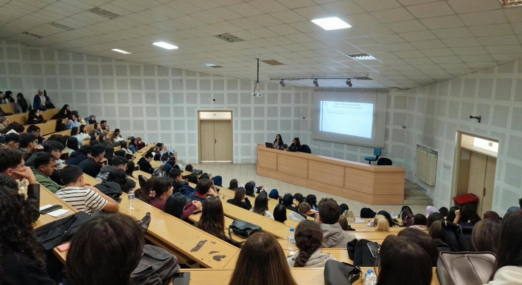 Üniversite Öğrencilerine Yönelik “Saygılı Yaşam ve Güvenli İlişkiler” Eğitimi Gerçekleştirildi
