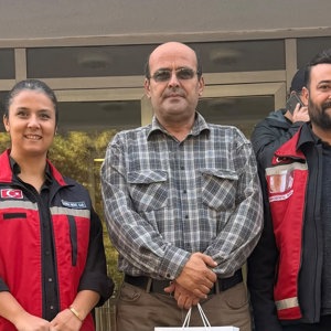 İl Müdürlüğümüzde görevli çalışma arkadaşlarımız tarafından, aziz şehitlerimiz Salih Arı ve Hüseyin Barsbay’ın şehadet yıl dönümleri dolayısıyla kıymetli aileleri hanelerinde ziyaret edildi. - fotoğraf 2