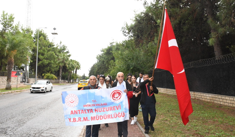 1 Ekim Dünya Yaşlılar Günü Kapsamında Farkındalık Yürüyüşleri Gerçekleştirdik