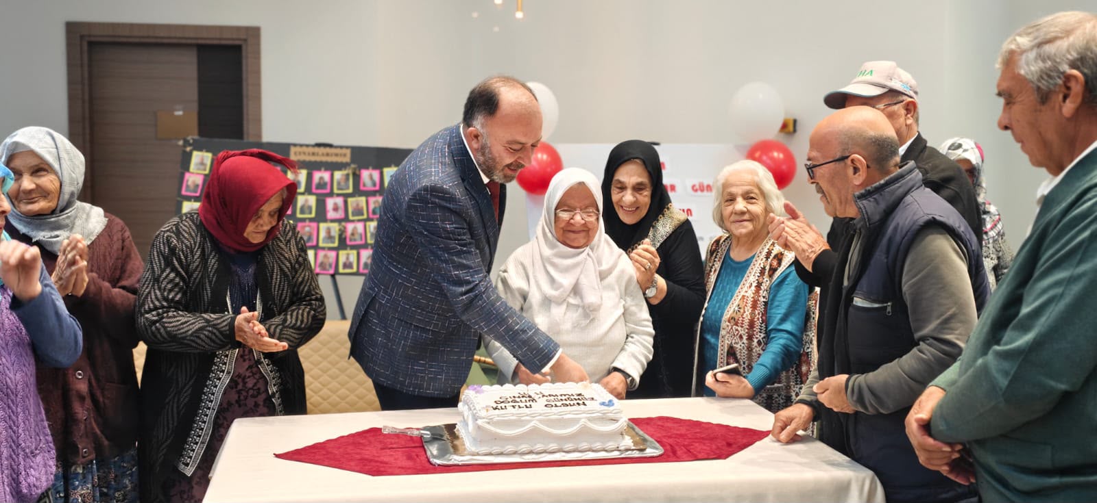 İl Müdürümüz Dünya Yaşlılar Gününde Büyüklerimizle Bir Araya Geldi