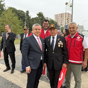 19 Eylül Gaziler Günü dolayısıyla, Sayın Valimiz Mehmet Fatih Serdengeçti’nin himayelerinde gerçekleştirilen yürüyüş programına; İl Müdürlüğümüz olarak katılım sağladık. - fotoğraf 2