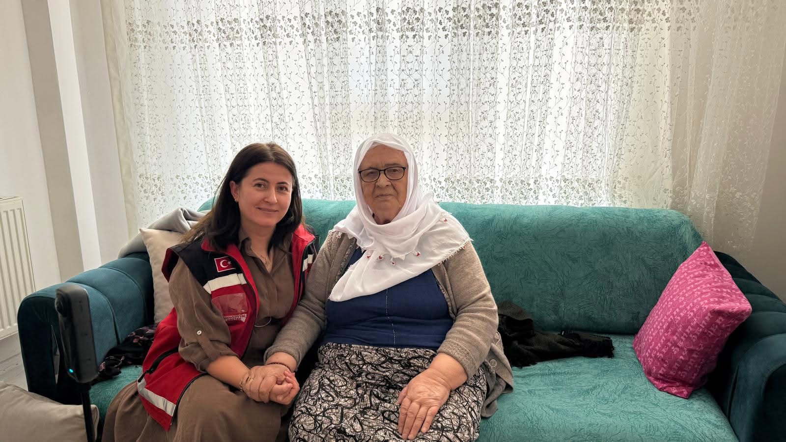 Akdağmadeni 1 Ekim Dünya Yaşlılar Günü Hane Ziyareti