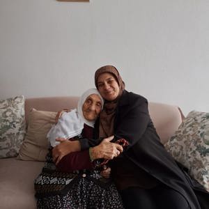 Kıymetli Büyüklerimize  Anlamlı Hane Ziyaretleri - fotoğraf 1