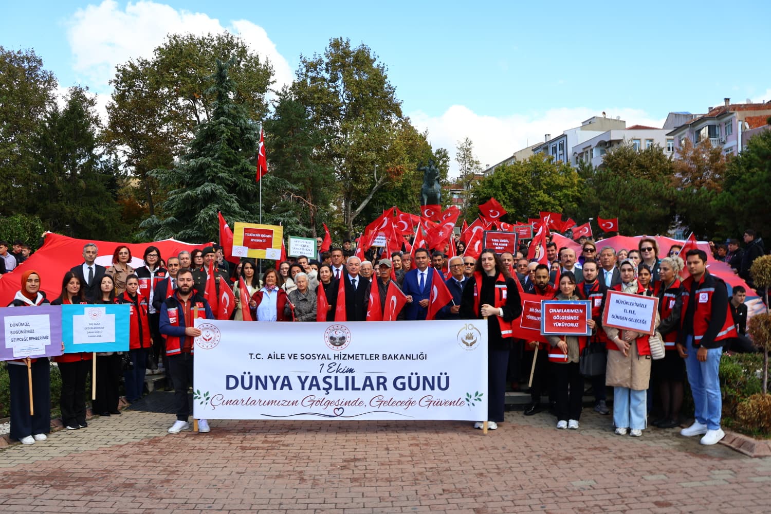 1 Ekim Dünya Yaşlılar Günü’nde Sağlık İçin Yürüyoruz!