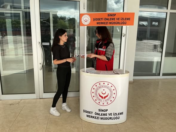 Sinop Üniversitesi Yaşam Merkezi’nde farkındalık standı açıldı.