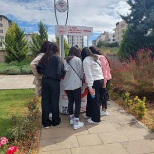 “İyilik Var” Uygulaması Kilis 7 Aralık Üniversitesi Kampüsü’nde Tanıtılıyor - fotoğraf 1
