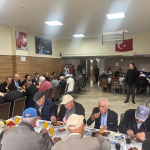 Sandıklı Hüseyin Develi Huzurevi'nde Yaşlılar Haftası Kutlandı - fotoğraf 2