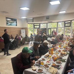 Sandıklı Hüseyin Develi Huzurevi'nde Yaşlılar Haftası Kutlandı - fotoğraf 1