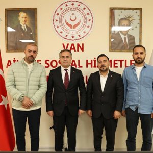 Türk Sağlıksen Van Şube başkanı Ergin Koç ve beraberindeki heyet İl Müdürümüz Vefa Akdoğan'ı ziyaret ettiler.  - fotoğraf 2