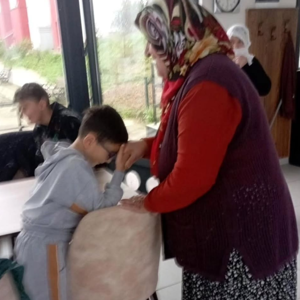 Çocuklarımız Tarafından Yıldızlı Huzurevine Ziyaret Gerçekleştirildi. - fotoğraf 1