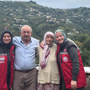 Şehit Yakınları Ve Gazilerimiz Hanelerinde Ziyaret Edildi. - fotoğraf 3