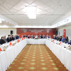 Bakan Göktaş, Gaziantep'te şehit aileleri ve gazilerle vefa buluşmasında bir araya geldi: - fotoğraf 15
